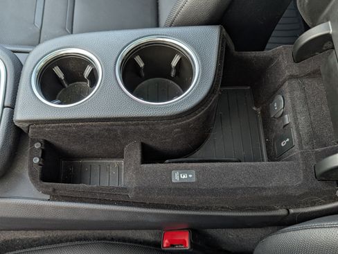 Used 2022 Porsche Panamera 4S image 42