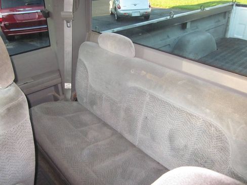 Used 1998 Chevrolet Silverado 2500 2WD Extended Cab w/ Preferred Equipment Group 2 image 11