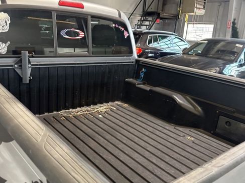 Used 2014 Toyota Tacoma PreRunner w/ SR5 Package RWD image 16