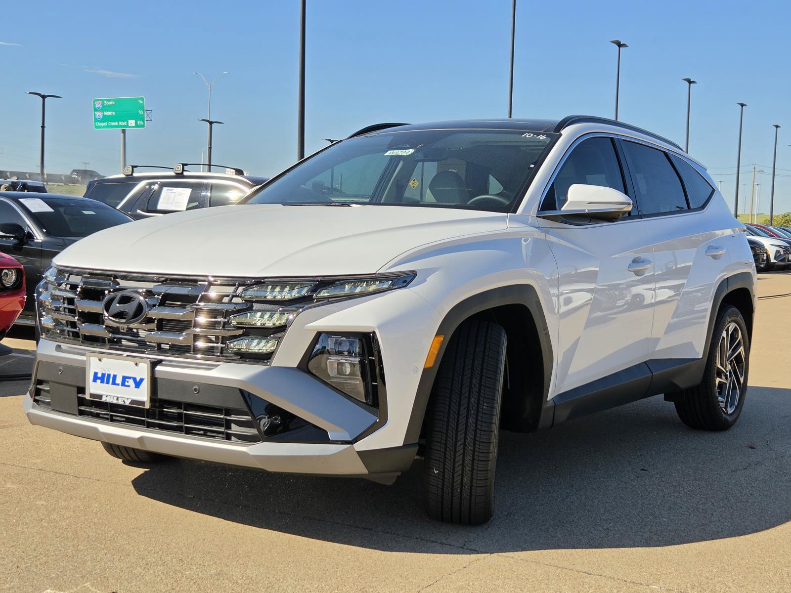 New 2026 Hyundai Tucson Limited FWD image 2