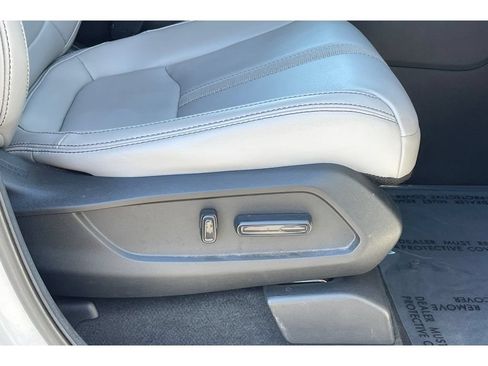 Certified 2025 Honda Pilot EX-L image 23