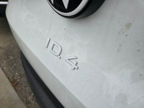 Used 2023 Volkswagen ID.4 2WD image 11