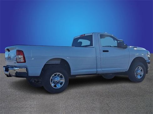 Used 2024 RAM 2500 Tradesman w/ Chrome Appearance Group image 4