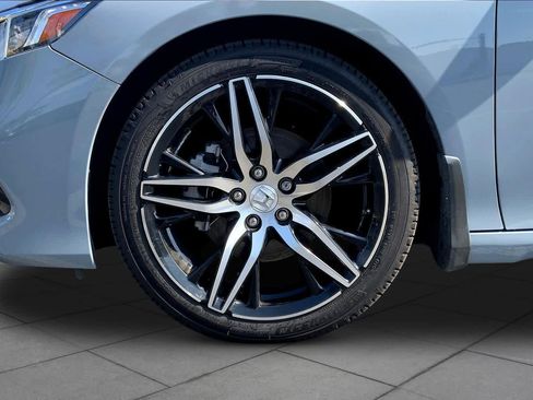 Used 2021 Honda Accord Touring image 10