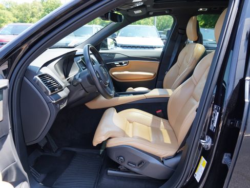 Used 2022 Volvo XC90 T6 Inscription AWD/4WD image 4