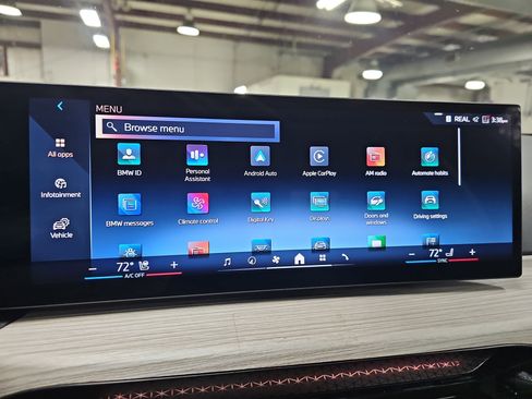 Certified 2025 BMW 330i Sedan w/ Premium Package image 23