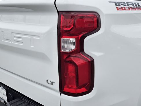 Used 2023 Chevrolet Silverado 1500 LT Trail Boss AWD/4WD image 9