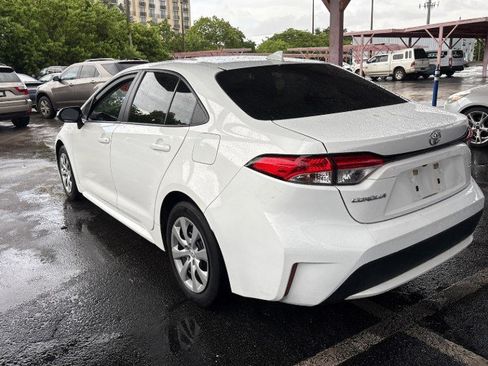 Used 2020 Toyota Corolla LE FWD image 6