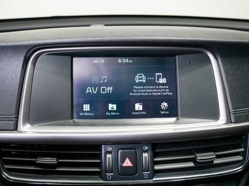 Used 2018 Kia Optima S FWD image 21