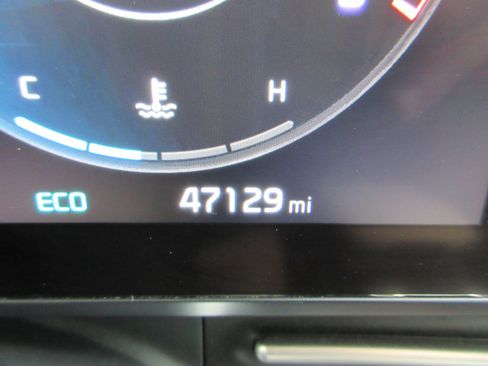 Used 2022 Kia Carnival SX Prestige image 41