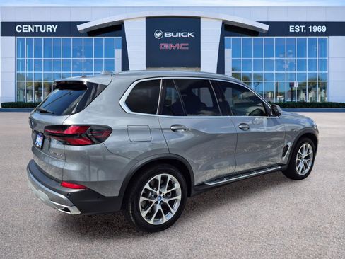 Used 2025 BMW X5 xDrive50e AWD/4WD image 4