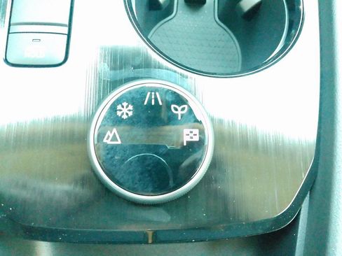 New 2025 Nissan Rogue SL w/ Tech Package image 40