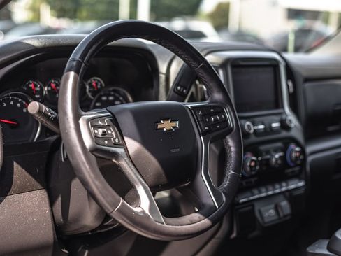Used 2021 Chevrolet Silverado 1500 LT w/ Bed Protection Package AWD/4WD image 6