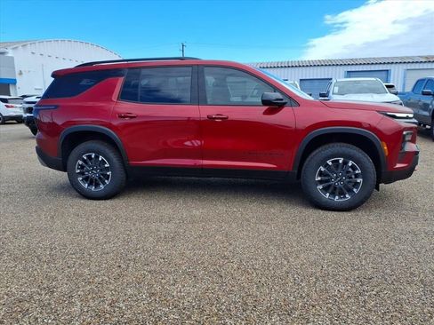 New 2026 Chevrolet Traverse Z71 image 5