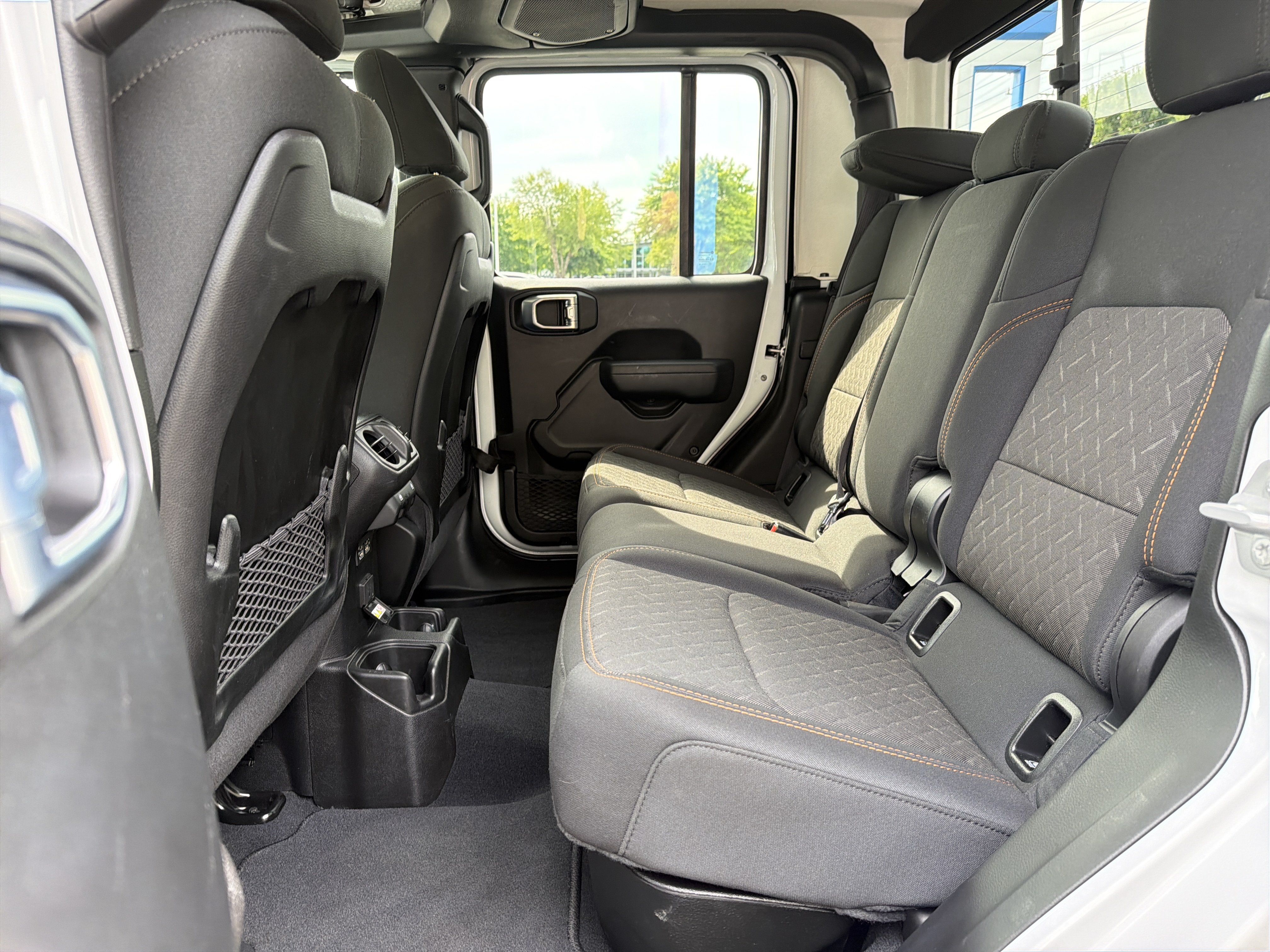 Used 2026 Jeep Gladiator Mojave AWD/4WD image 32