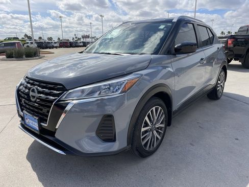 Certified 2024 Nissan Kicks SV image 5