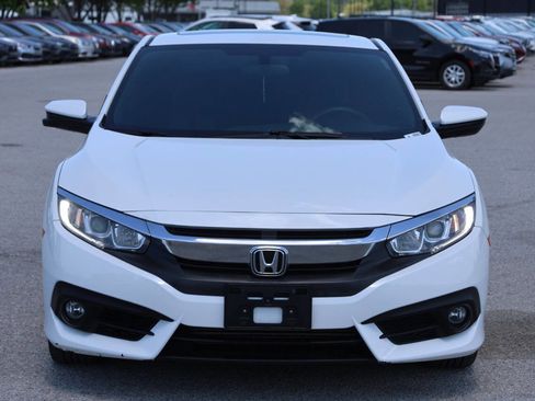 Used 2017 Honda Civic EX-T image 5