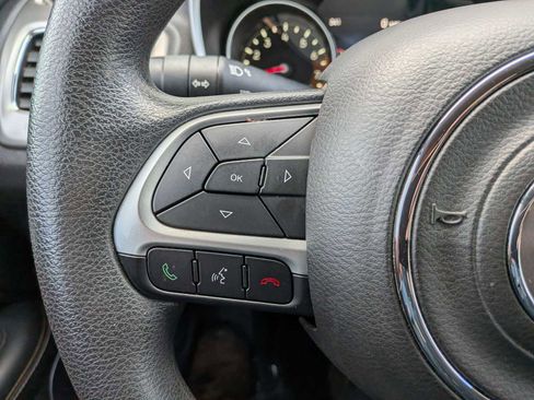 Used 2018 Jeep Compass Latitude w/ Popular Equipment Group image 16