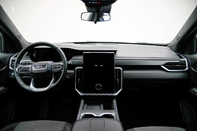 Used 2025 GMC Acadia Elevation FWD image 10