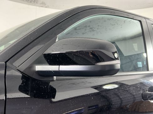 Used 2024 Toyota Tacoma TRD Sport image 9