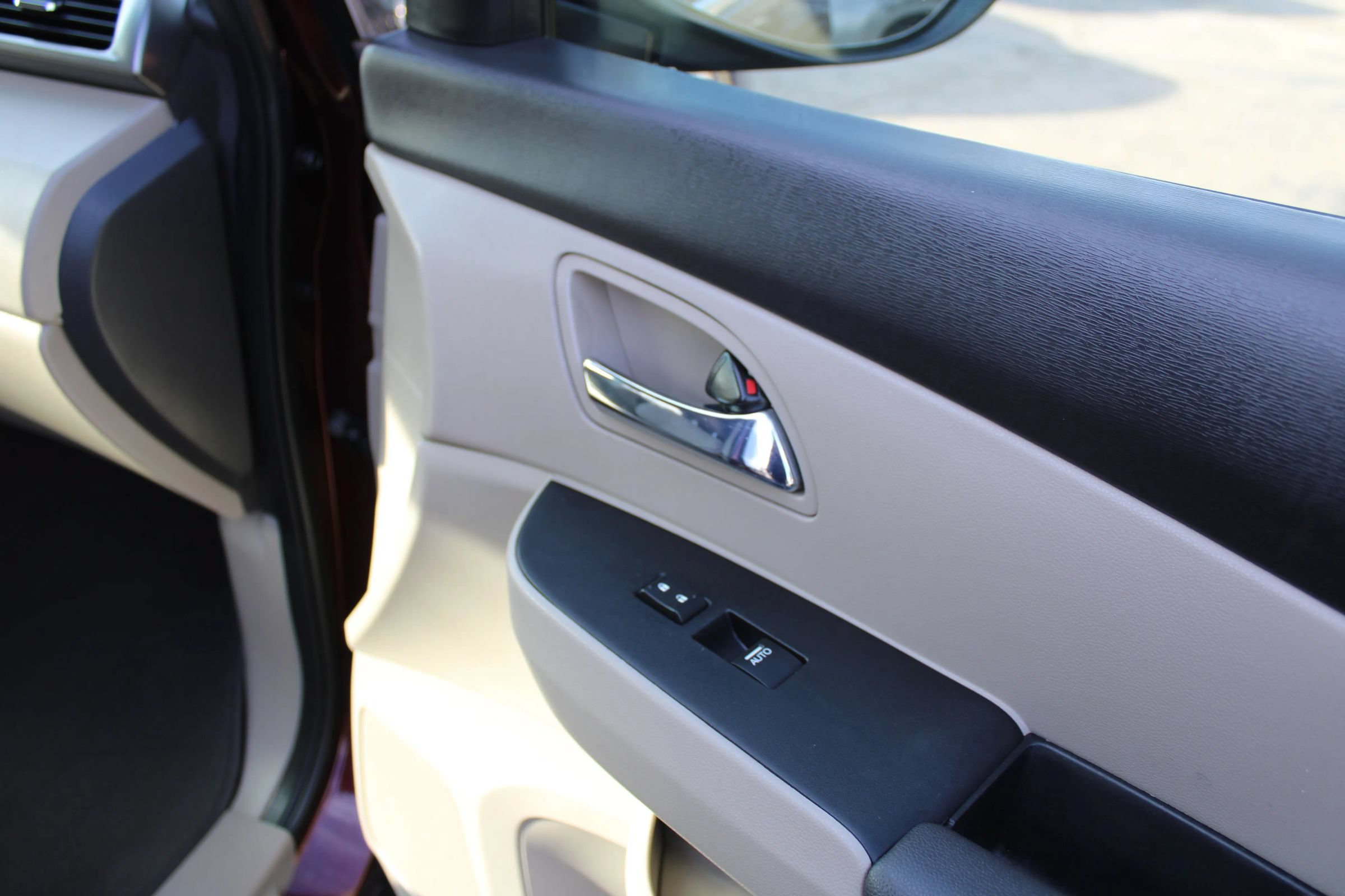 Used 2017 Honda Odyssey LX image 19