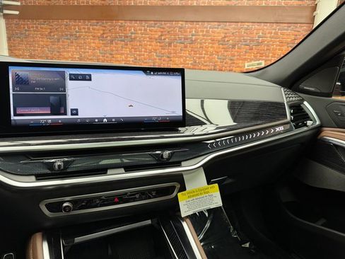 New 2026 BMW X6 xDrive40i w/ Executive Package image 17