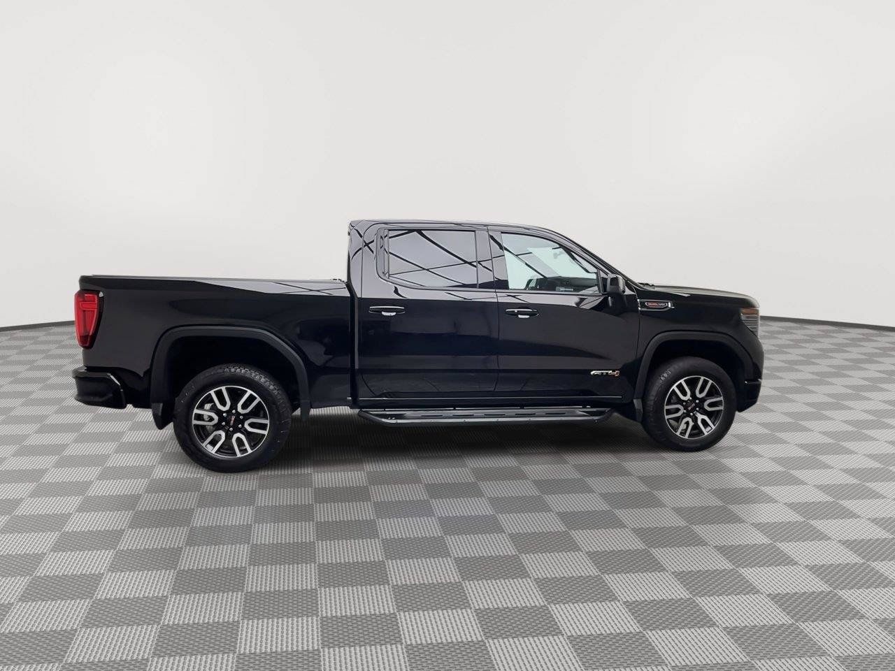 Certified 2024 GMC Sierra 1500 AT4 w/ Technology Package AWD/4WD image 48