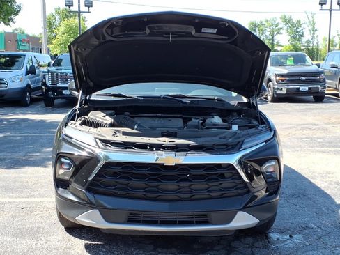 Used 2025 Chevrolet Blazer LT FWD image 32