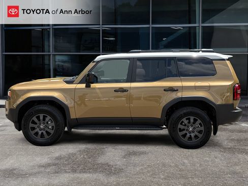 Used 2025 Toyota Land Cruiser AWD/4WD image 9
