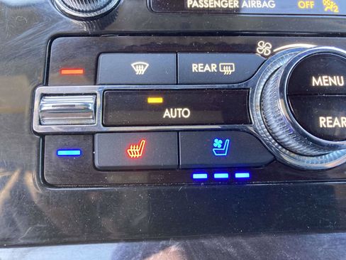 Used 2019 Lincoln Navigator Reserve image 25