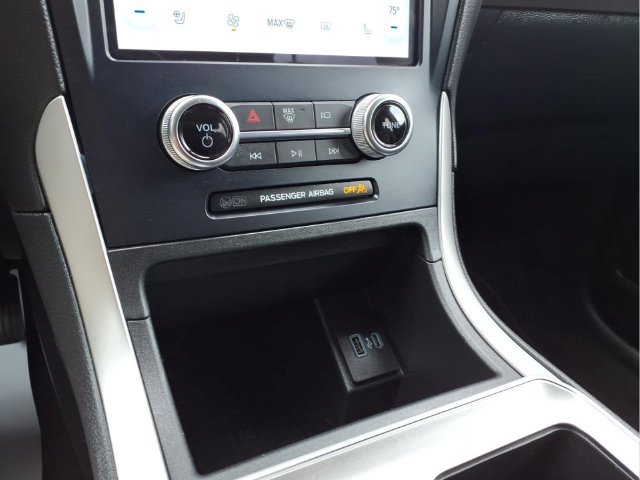Used 2024 Ford Edge SEL w/ Convenience Package AWD/4WD image 19