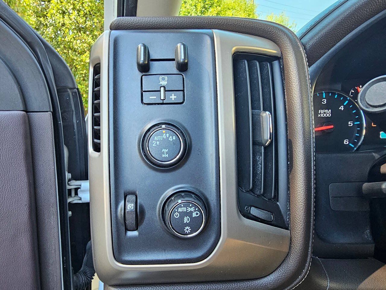 Used 2017 GMC Sierra 1500 Denali w/ Denali Ultimate Package AWD/4WD image 15