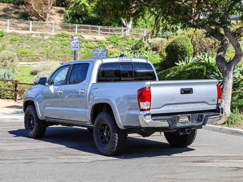 Used 2021 Toyota Tacoma SR5 RWD image 3