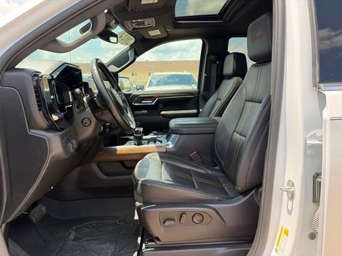 Used 2024 Chevrolet Silverado 1500 High Country w/ High Country Premium Package AWD/4WD image 15