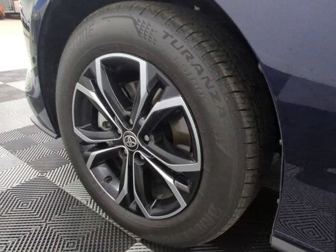 Used 2026 Toyota Sienna Platinum AWD/4WD image 39