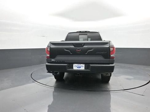 Used 2021 Nissan Titan PRO-4X w/ Pro-4x Convenience Package AWD/4WD image 7