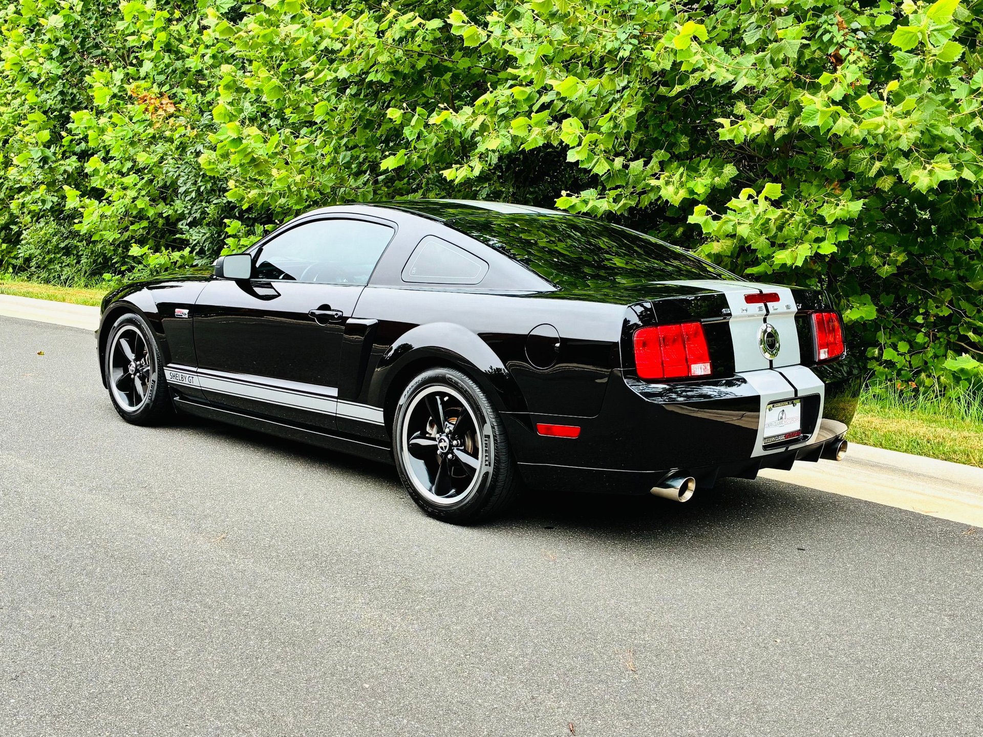 Used 2007 Ford Mustang GT RWD image 1
