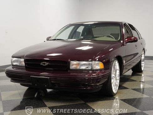 Used 1996 Chevrolet Impala SS RWD image 19