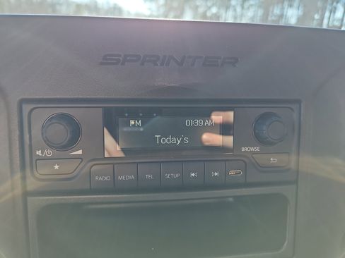 New 2025 Mercedes-Benz Sprinter 2500 image 23
