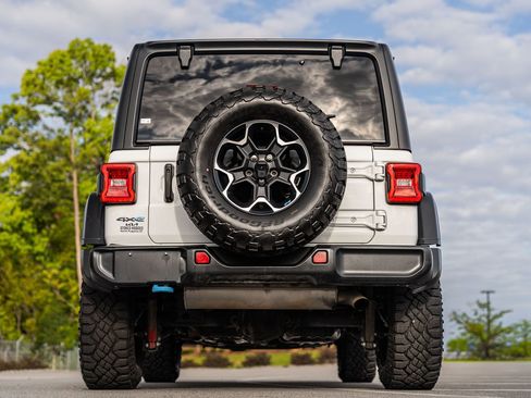 Used 2022 Jeep Wrangler Unlimited Rubicon 4xe AWD/4WD image 6