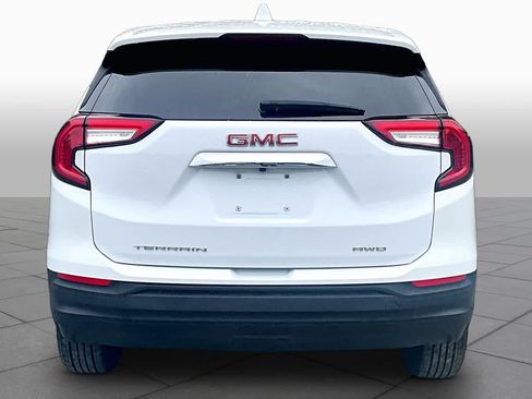 Used 2024 GMC Terrain SLE AWD/4WD image 5