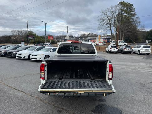 Used 2017 Nissan Frontier PRO-4X w/ Pro-4x Luxury Package image 30