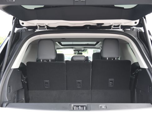 New 2026 Ford Expedition Active RWD image 13