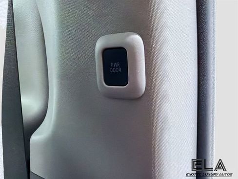 Used 2019 Toyota Sienna XLE w/ XLE Navigation Package AWD/4WD image 28