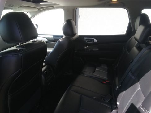 Used 2019 Nissan Pathfinder SL w/ SL Premium Package image 11