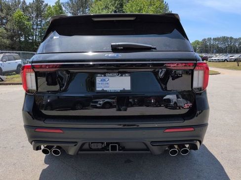 New 2026 Ford Explorer ST RWD image 5