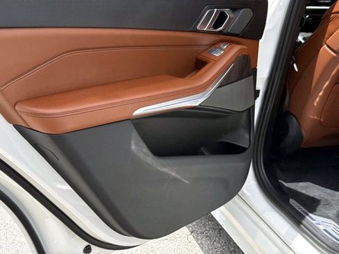 Used 2024 BMW X7 M60i w/ Executive Package AWD/4WD image 23