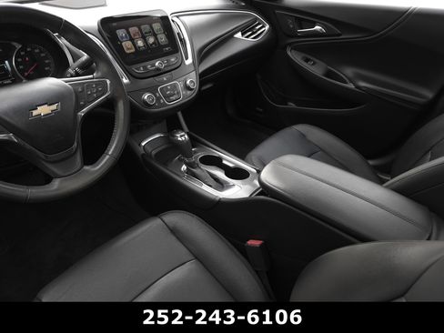Used 2018 Chevrolet Malibu LT w/ Leather Package image 13