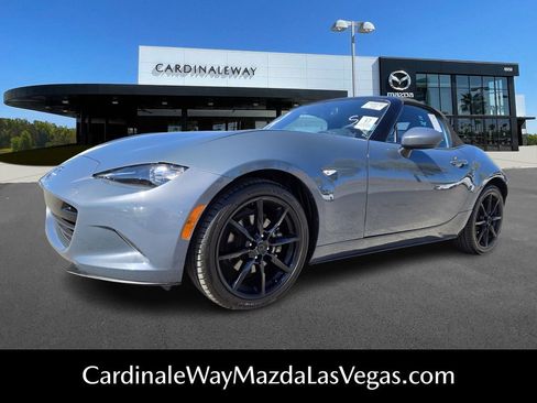 Used 2021 MAZDA MX-5 Miata Grand Touring image 2