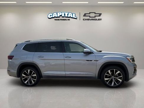 Used 2024 Volkswagen Atlas SEL Premium R-Line image 6